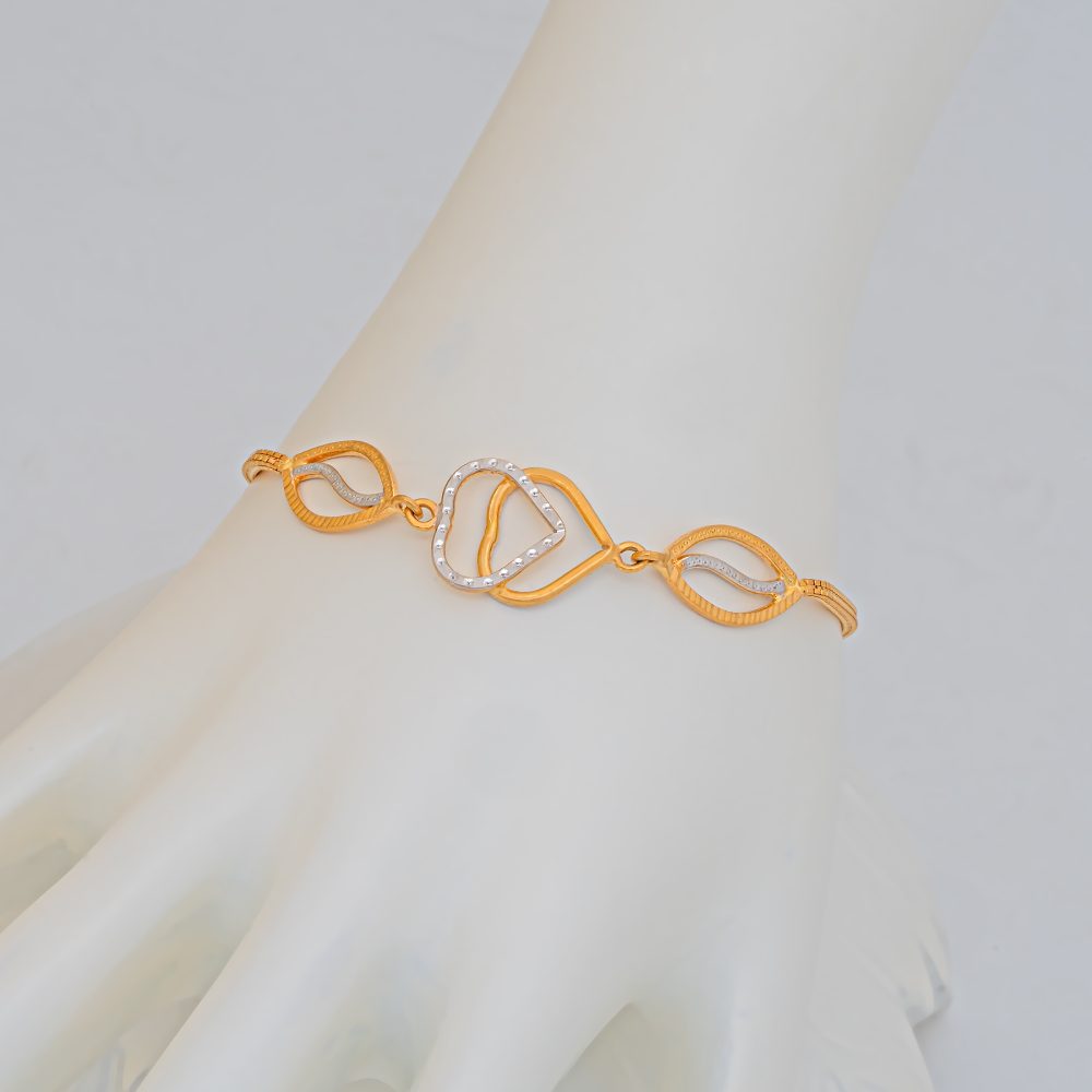 Bracelet by ST Jewellery Manufacturers