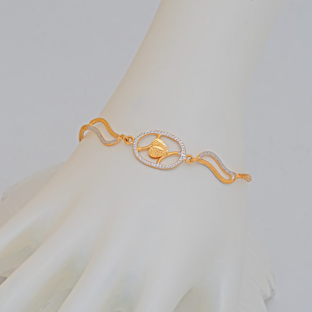 Bracelet by ST Jewellery Manufacturers
