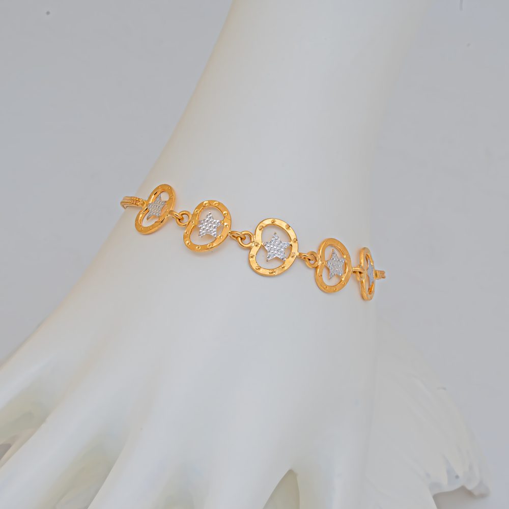Bracelet by ST Jewellery Manufacturers