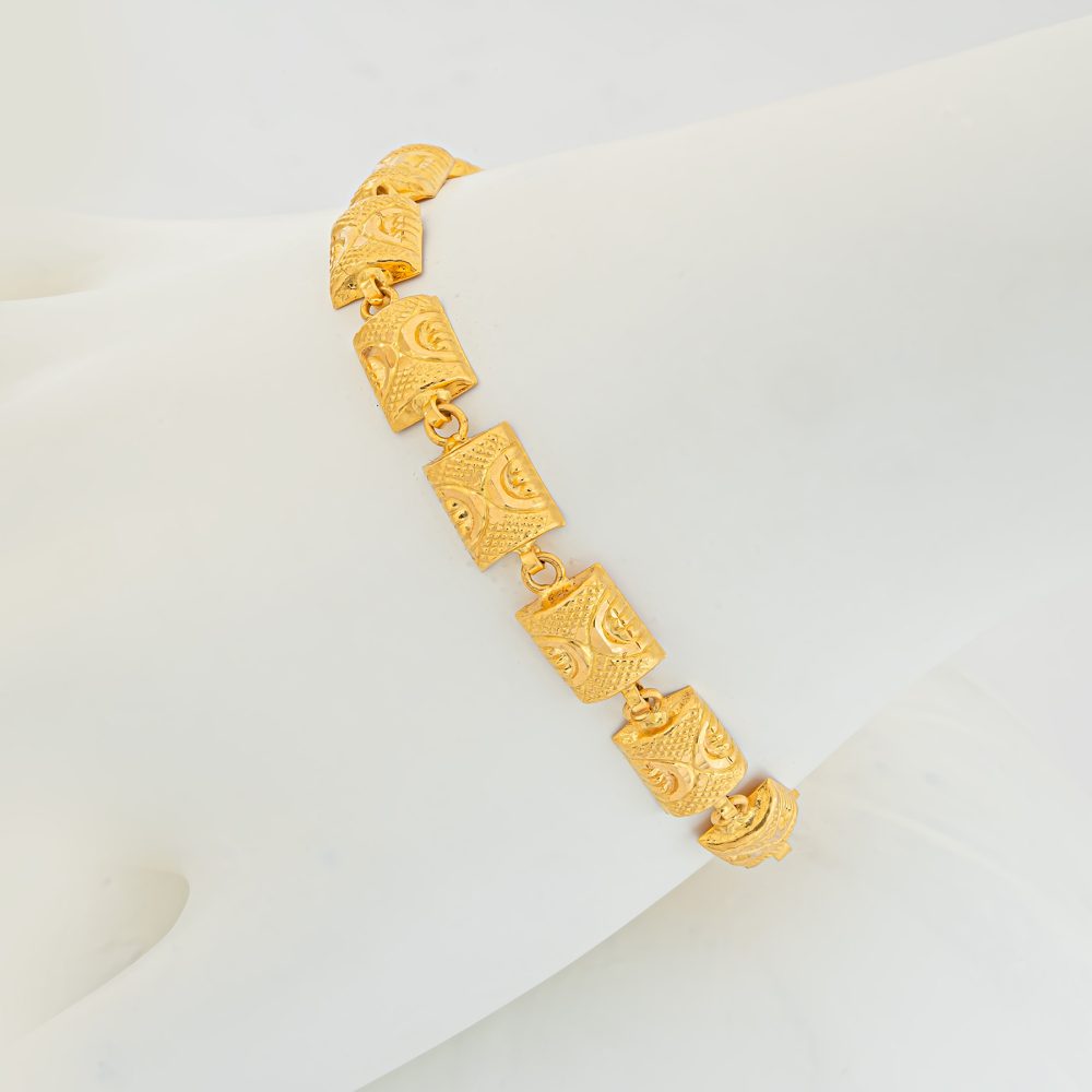 Bracelet by ST Jewellery Manufacturers