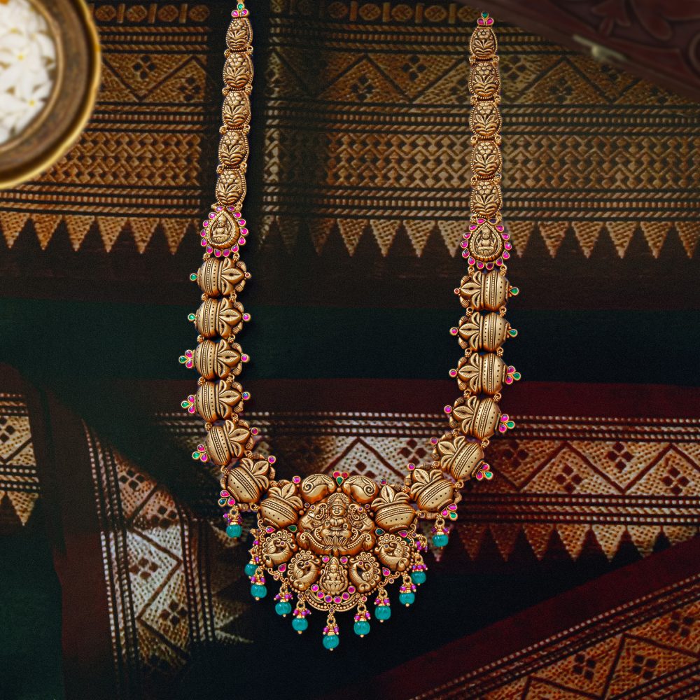 Necklace by ST Jewellery Manufacturers