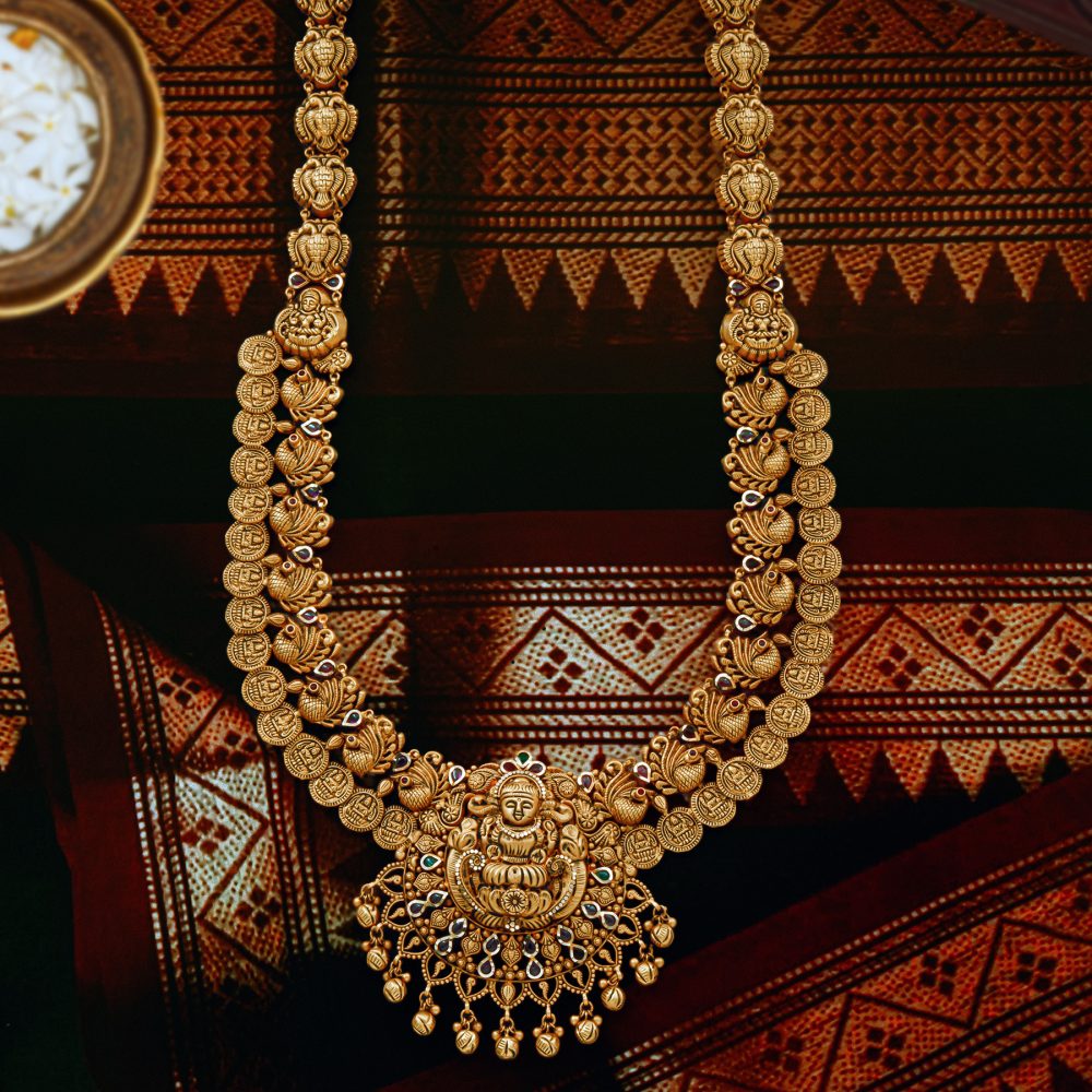 Necklace by ST Jewellery Manufacturers