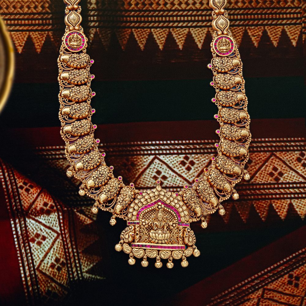 Necklace by ST Jewellery Manufacturers