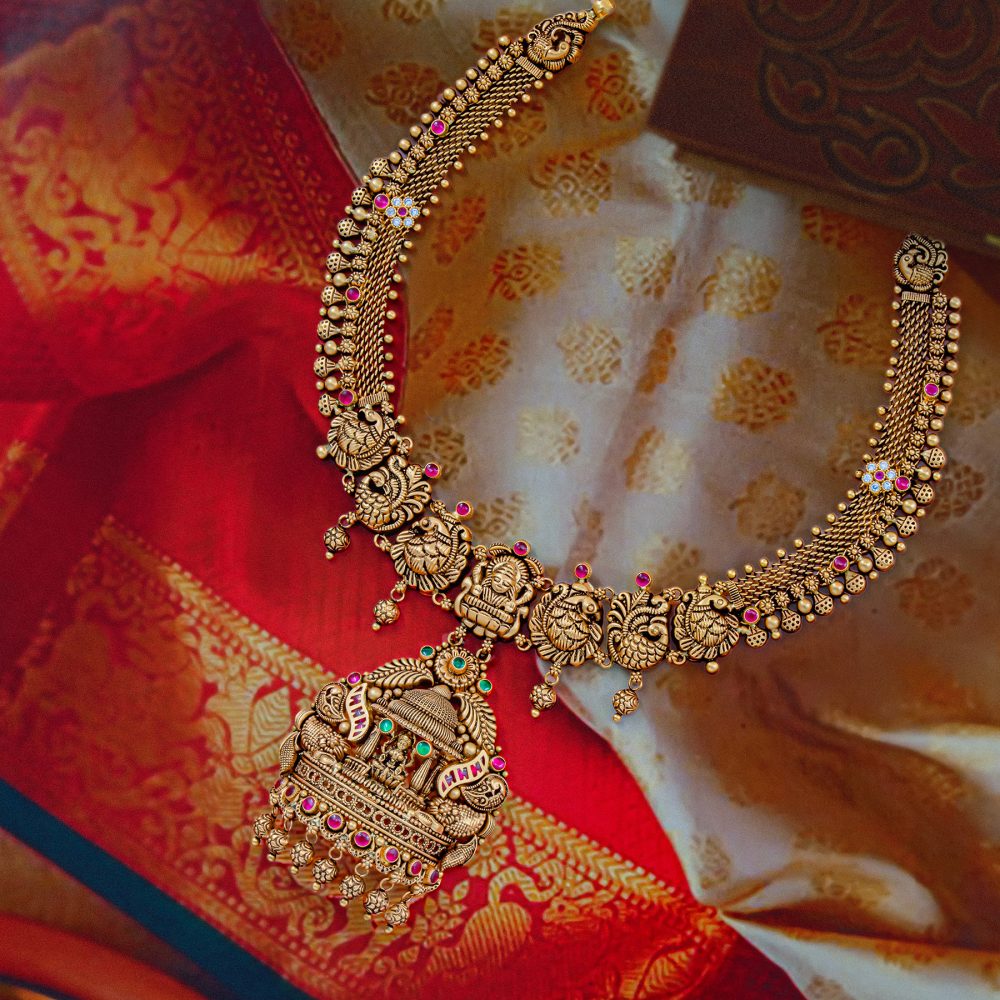 Necklace by ST Jewellery Manufacturers