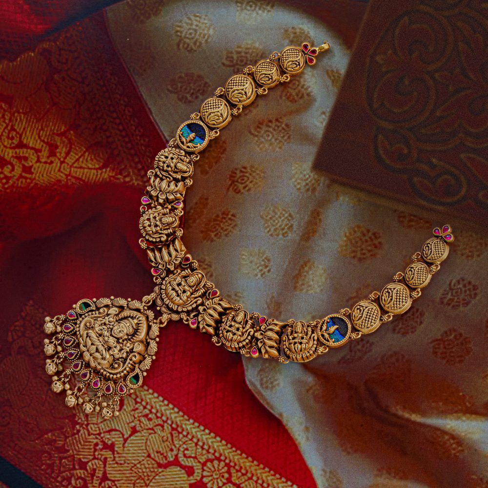 Necklace by ST Jewellery Manufacturers