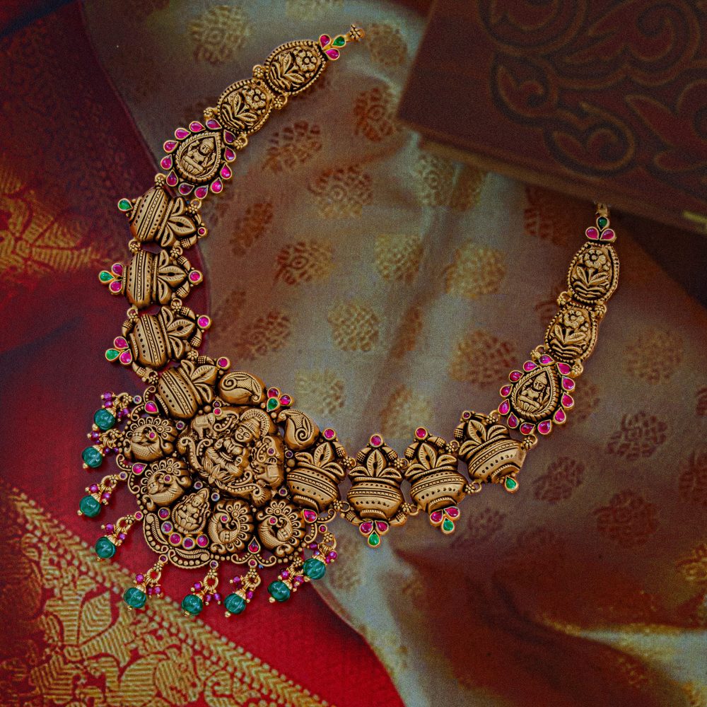 Necklace by ST Jewellery Manufacturers