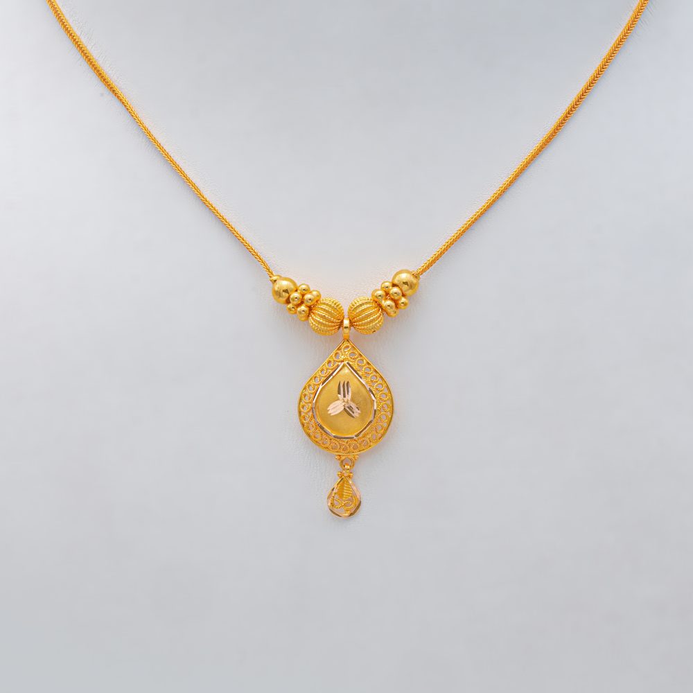 Necklace by ST Jewellery Manufacturers
